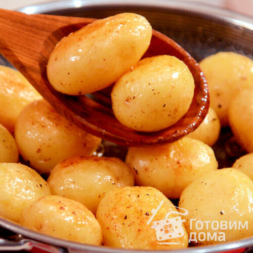 Домашняя картошка на сковороде