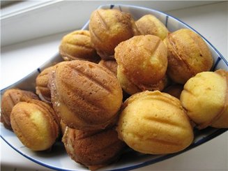 Орешки, грибочки и вафли