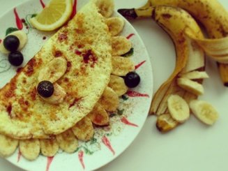 Омлет с бананом и корицей