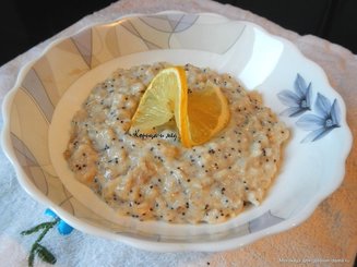 Маковая овсянка с лимоном