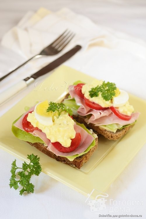 Smørrebrød - Бутерброд с ветчиной и яичным салатом