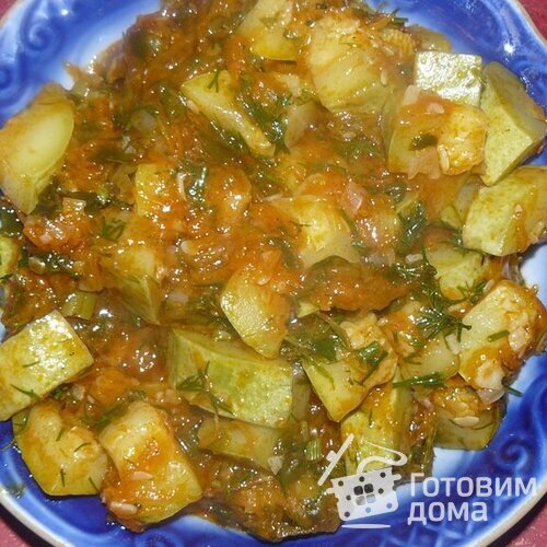 Тушеные кабачки с овощами и картошкой