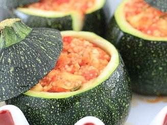 Салат с кускусом и овощами