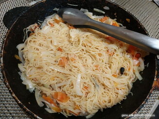 One Pan Pasta (паста и соус в одной сковороде)