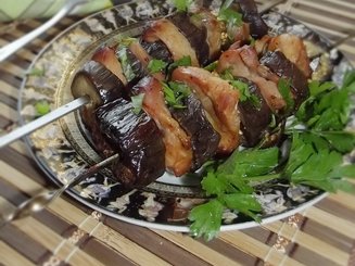 Баклажановые "конфетки" с курицей