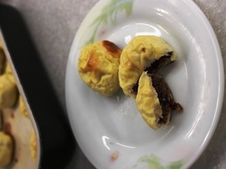 Творожники с черносливом и орехами