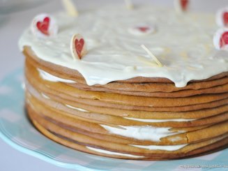 Медовик с яблочно-карамельным кремом
