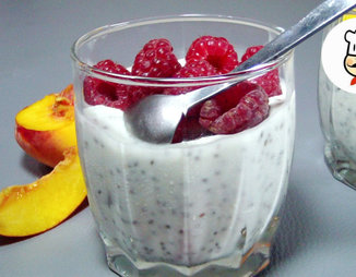 Йогурт с семенами чиа (Легкий и полезный завтрак)