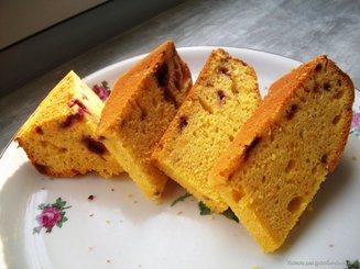 Тыквенный кекс с малиной