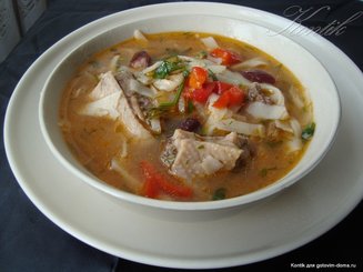 Чорба с домашней лапшой и фасолью