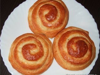 Булочки-бриоши с кремом патисьер