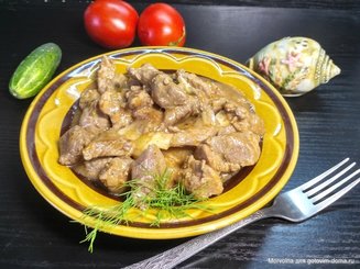 Курица в розовом соусе