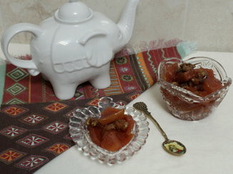 Варенье из айвы с грецким орехом