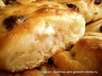 Творожные улитки начинённые пудингом и вишней