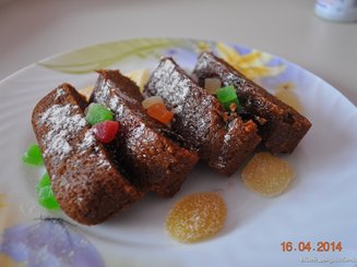 Имбирный кекс с черносливом