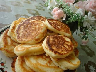 Пышные оладушки на дрожжах