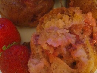 Клубнично-кокосовые маффины