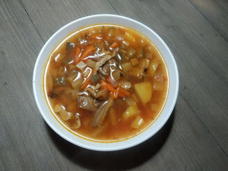 Солянка простая постная с шампиньонами