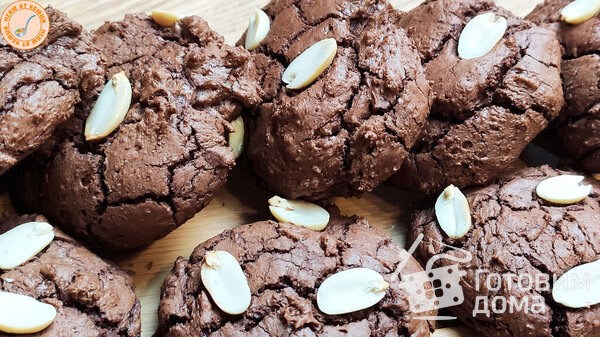 Печенье шоколадное БРАУНИ с трещинками фото к рецепту 5