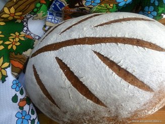 Деревенский ржаной хлеб на дрожжах