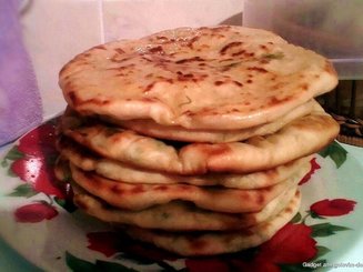 Хачапури с сыром и вареным яйцом: необычно, вкусно, недорого