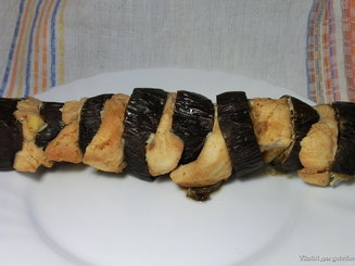 Баклажановые "конфетки" с курицей