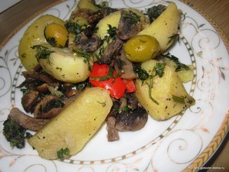 Пикантный картофель запеченный в духовке