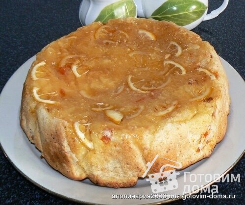 Сдобный творожный пирог с лимонно-медовой карамелью