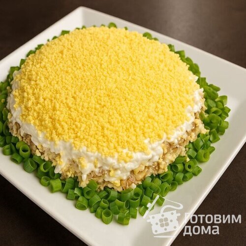 Салат «Ирина» с копеной курицей и грибами