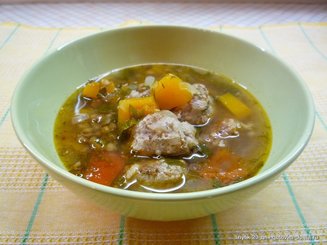 Чечевичный суп с тыквой и фрикадельками