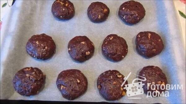 Постное шоколадно-ореховое печенье фото к рецепту 2