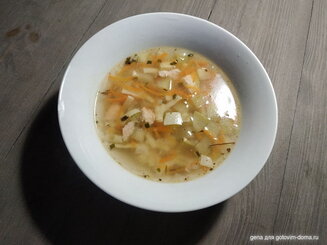Кабачковый суп с домашней лапшой