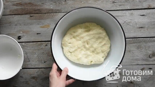 Пирожки с курицей, капустой и картошкой из теста на йогурте фото к рецепту 2