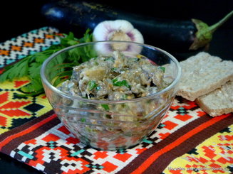 Патлыджан эзмеси - баклажановая закуска