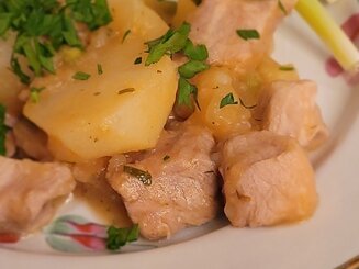 Мясное рагу, которое готовится само по себе