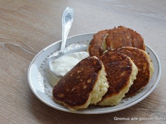 Сырники из творога с яблоками