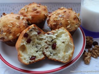 Творожные маффины с клюквой и фисташками