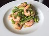 Салат с креветками, огурцом и с бобами эдамаме