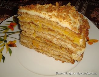 Слоёный торт с цитрусовыми и кремом