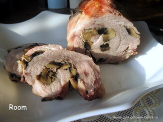 Рулет мясной с грибами