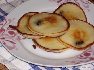 Оладушки творожные с изюмом