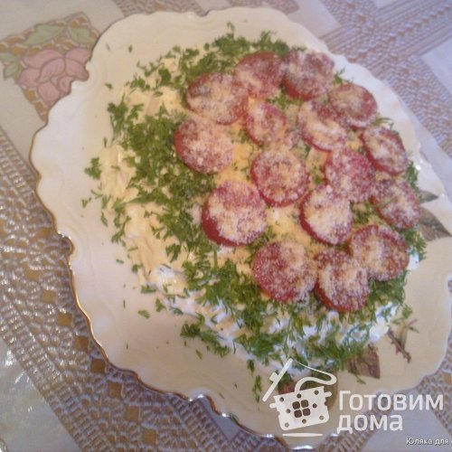 Салат из курицы слоеный с пекинской капустой и сыром