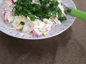 Салат с редисом
