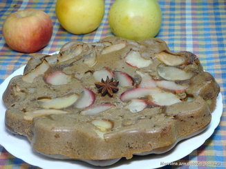 Пирог яблочный с молоком и маслом