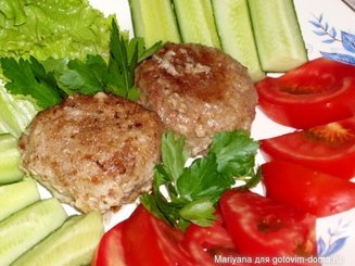 Сочные мясные котлеты с капустой