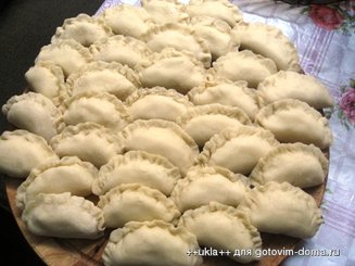 Универсальное тесто для вареников, пельменей, поз, чебуреков