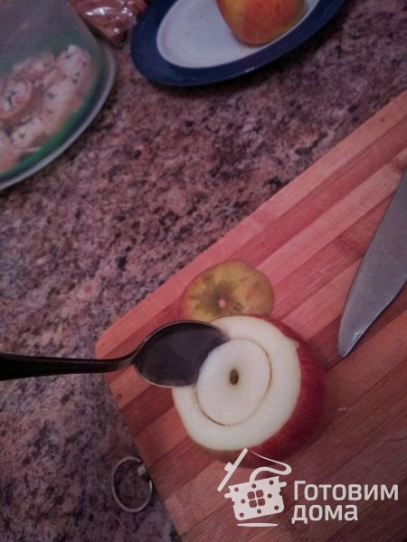 Яблоки, запеченные с творогом фото к рецепту 1