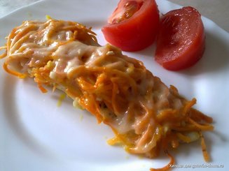 Куриное филе с корейской морковью и моцареллой