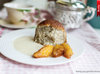 Маковые пышки с ванильным соусом и персиками
