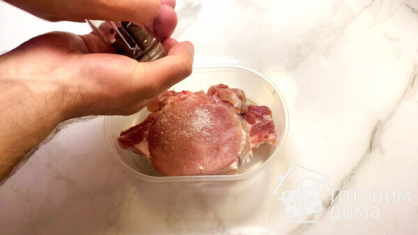 Сочные и мягкие свиные стейки на сковороде фото к рецепту 2